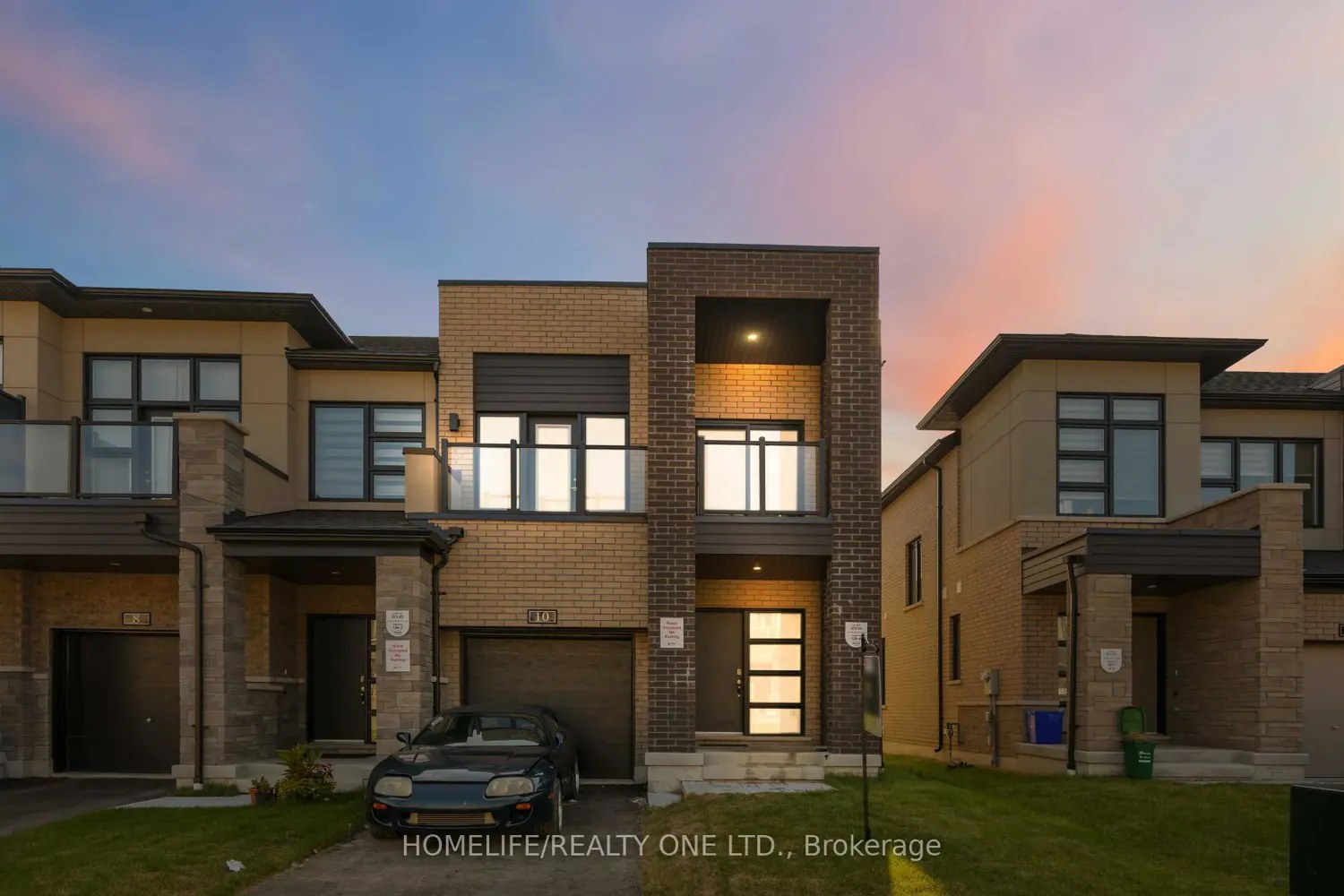 10 Harvey Bunker Crescent, Markham